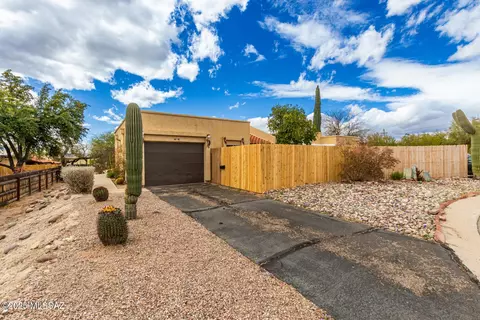 7967 N Jacqueline Pl, Tucson, AZ 85741