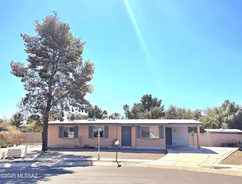 7324 N Plymouth Pl, Tucson, AZ 85741