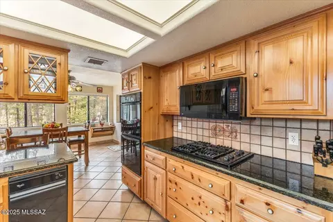 Kitchen - 9 County Road 2074, Alpine, AZ 85920 photo 3 of 4