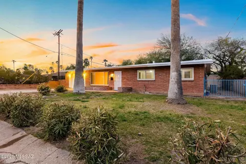 3301 N Country Club Rd, Tucson, AZ 85716