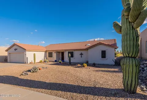 891 W Calle Excelso, Green Valley, AZ 85614