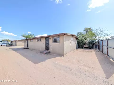 219 E 35th St, Tucson, AZ 85713
