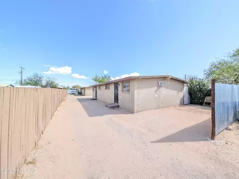 Exterior - 219 E 35th St, Tucson, AZ 85713 photo 1 of 4
