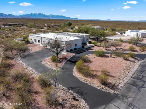 16641 S Saguaro View Ln, Vail, AZ 85641