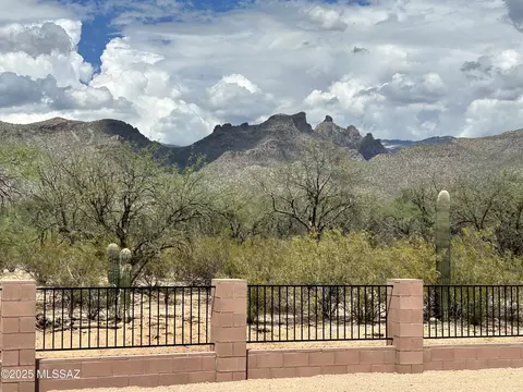 9059 E Bear Canyon Pl, Tucson, AZ 85749