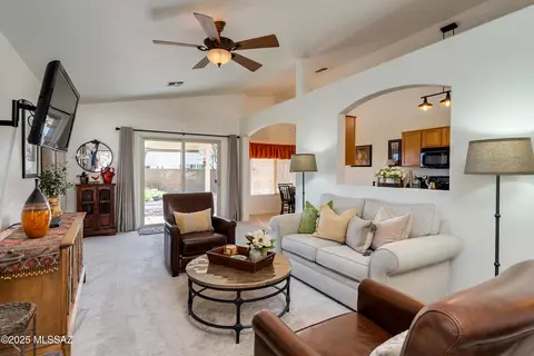7965 W School Hill Pl, Tucson, AZ 85743