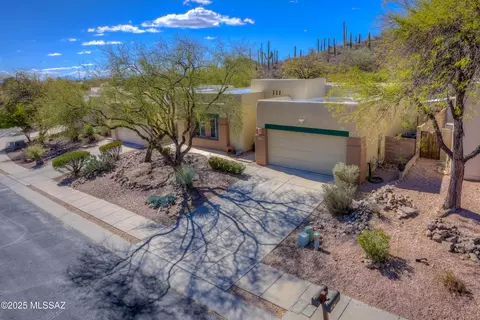 533 N Daystar Mountain Dr, Tucson, AZ 85745