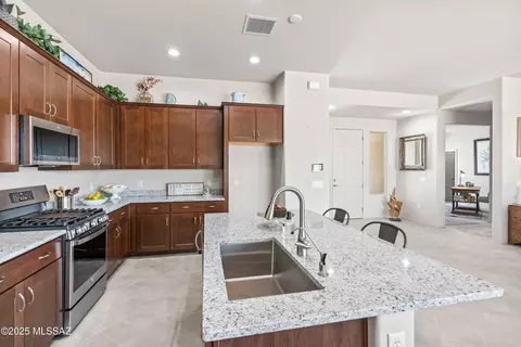 Kitchen - 13931 E Langtry Ln, Tucson, AZ 85747 photo 1 of 3