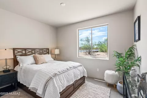 Bedroom - 13931 E Langtry Ln, Tucson, AZ 85747 photo 4 of 5