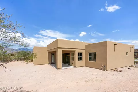 Exterior - 13931 E Langtry Ln, Tucson, AZ 85747 photo 4 of 4