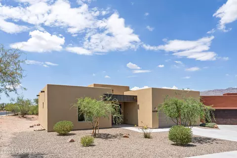 13931 E Langtry Ln, Tucson, AZ 85747