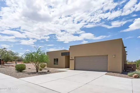 Exterior - 13931 E Langtry Ln, Tucson, AZ 85747 photo 2 of 4