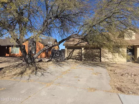 7089 S Camino Libertad, Tucson, AZ 85746