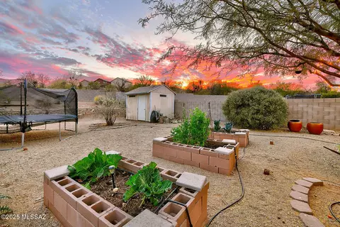 Exterior - 8884 E Apache Well Pl, Tucson, AZ 85730 photo 14 of 16