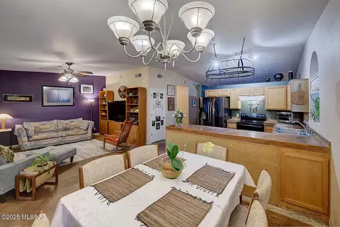 Dining - 8884 E Apache Well Pl, Tucson, AZ 85730 photo 2 of 2