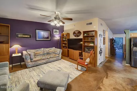 Living - 8884 E Apache Well Pl, Tucson, AZ 85730 photo 4 of 4