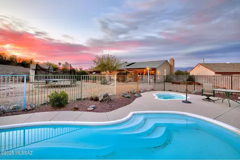 Exterior - 8884 E Apache Well Pl, Tucson, AZ 85730 photo 13 of 16