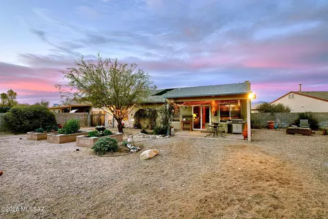 Exterior - 8884 E Apache Well Pl, Tucson, AZ 85730 photo 7 of 16