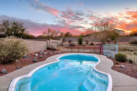 Exterior - 8884 E Apache Well Pl, Tucson, AZ 85730 photo 11 of 16