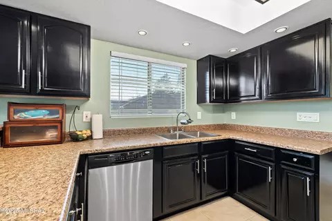 9986 E Stella Rd, Tucson, AZ 85730 photo 12