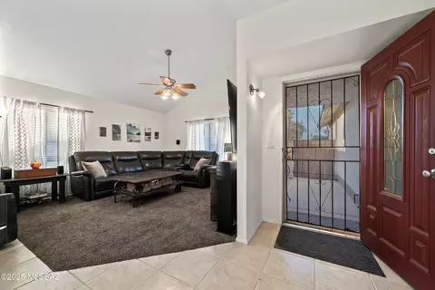9986 E Stella Rd, Tucson, AZ 85730 photo 3