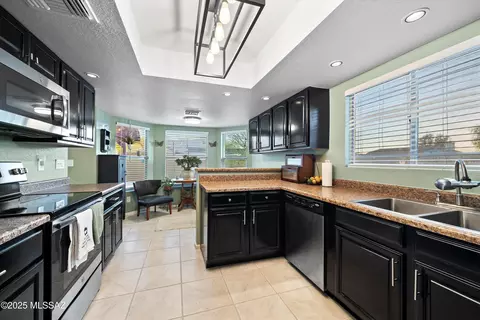 9986 E Stella Rd, Tucson, AZ 85730 photo 14