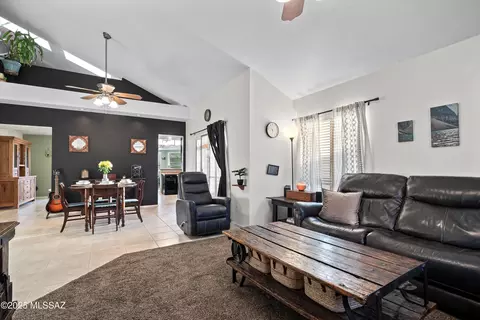 9986 E Stella Rd, Tucson, AZ 85730 photo 6