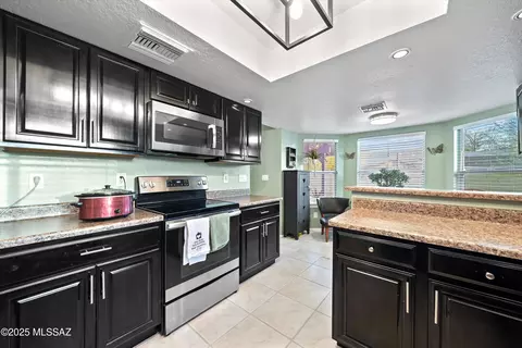 9986 E Stella Rd, Tucson, AZ 85730 photo 15