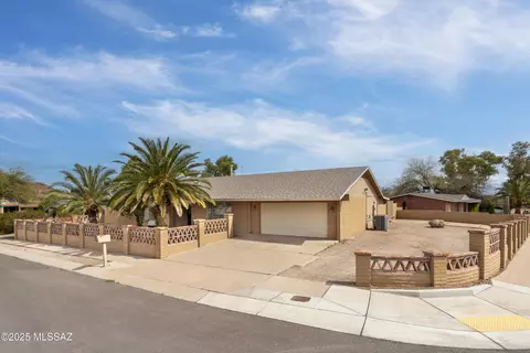 3220 W Camino Salero, Tucson, AZ 85746