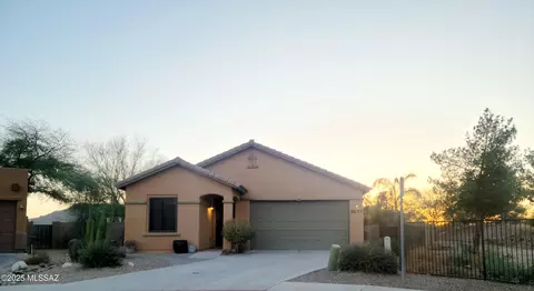 6577 W Sugar Pine Trl, Tucson, AZ 85743