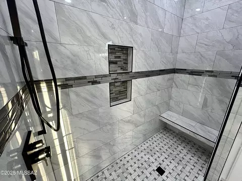 Bath - 13442 S High Haven Mesa, Vail, AZ 85641 photo 2 of 5