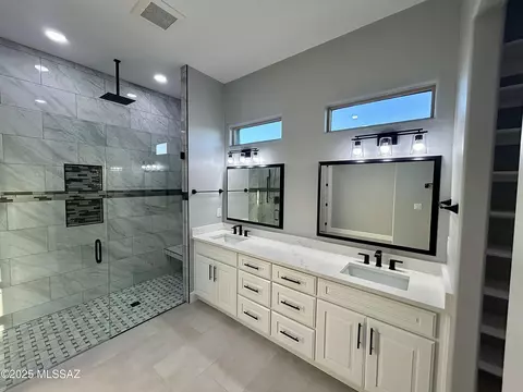 Bath - 13442 S High Haven Mesa, Vail, AZ 85641 photo 1 of 5