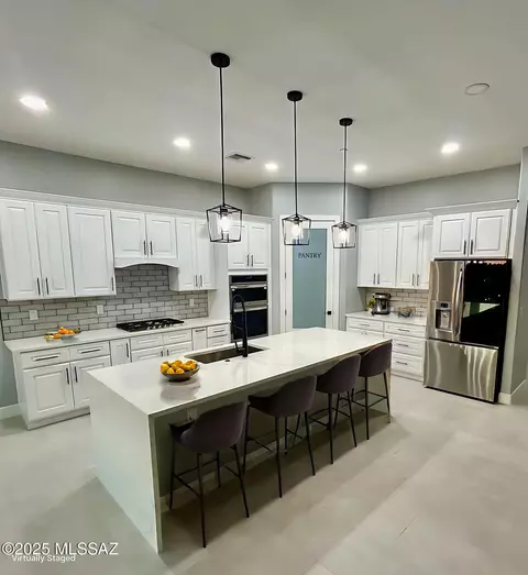 Kitchen - 13442 S High Haven Mesa, Vail, AZ 85641 photo 3 of 3