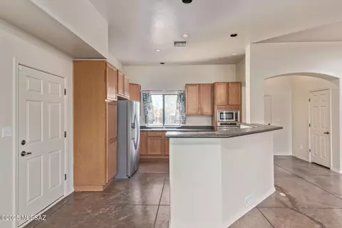 Kitchen - 4749 E 4th St, Tucson, AZ 85711 photo 1 of 5