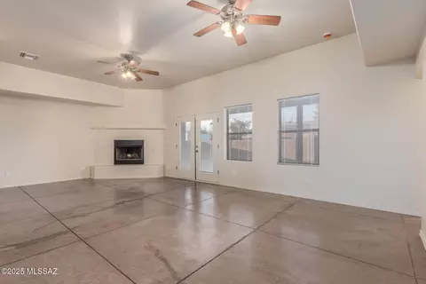 Living - 4749 E 4th St, Tucson, AZ 85711 photo 4 of 7