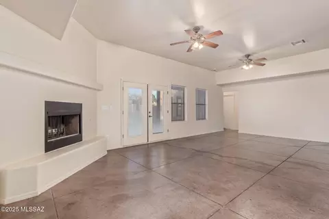 Living - 4749 E 4th St, Tucson, AZ 85711 photo 2 of 7