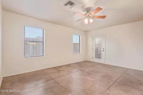 Living - 4749 E 4th St, Tucson, AZ 85711 photo 7 of 7
