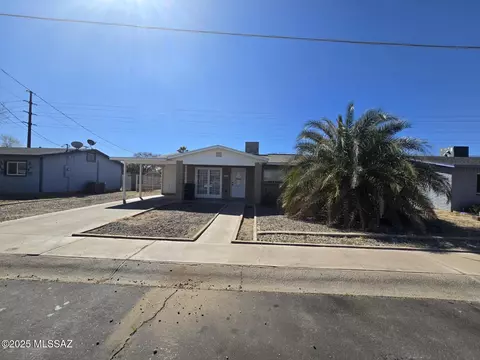 1207 W Tucson St, Safford, AZ 85546