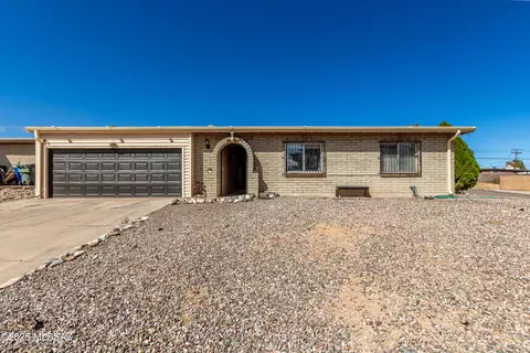 2202 S Timberline Ave, Tucson, AZ 85710