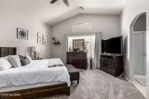 Bedroom - 12712 E Red Iron Trl, Vail, AZ 85641 photo 1 of 3