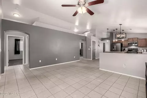 Living - 12712 E Red Iron Trl, Vail, AZ 85641 photo 2 of 3