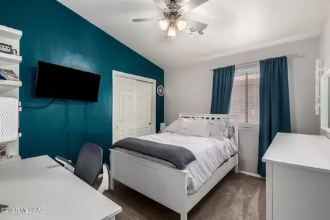 Bedroom - 12712 E Red Iron Trl, Vail, AZ 85641 photo 3 of 3
