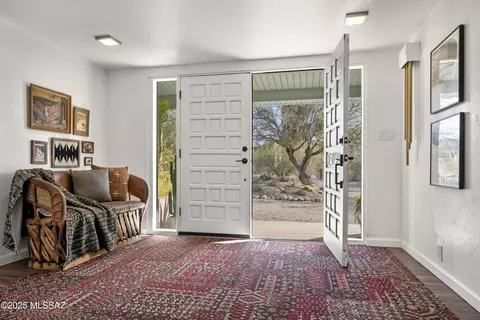 4922 N Hummingbird Ln, Tucson, AZ 85750