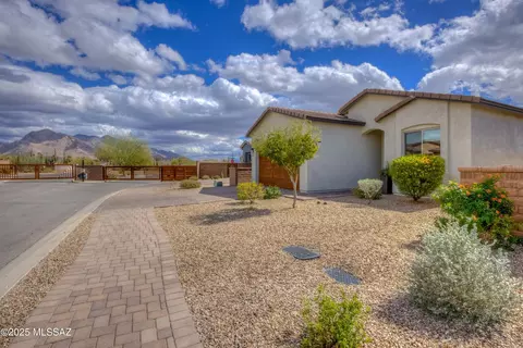 2017 W Revayah Pl, Tucson, AZ 85704
