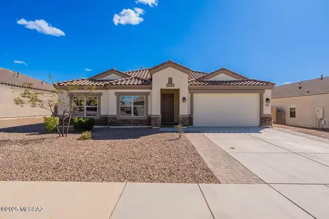 505 W Grantham St, Vail, AZ 85641