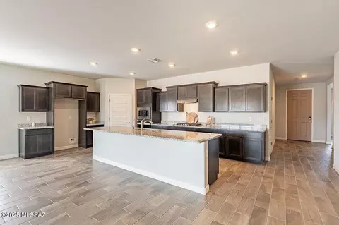 Kitchen - 505 W Grantham St, Vail, AZ 85641 photo 1 of 3