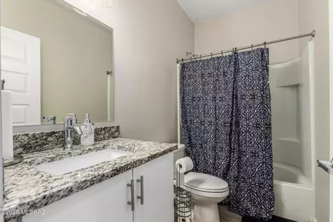 Bath - 1695 E Drexel Rd, Tucson, AZ 85706 photo 3 of 3