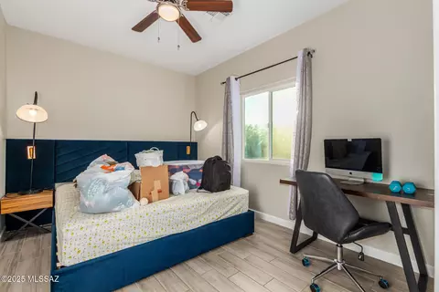 Bedroom - 1695 E Drexel Rd, Tucson, AZ 85706 photo 6 of 11
