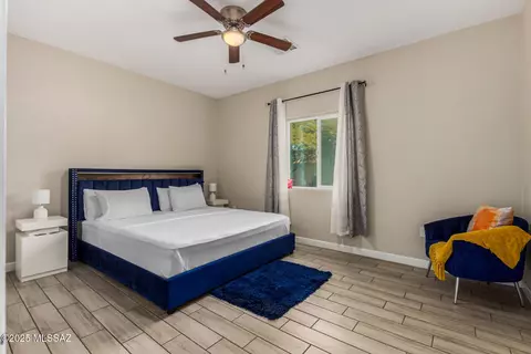 Bedroom - 1695 E Drexel Rd, Tucson, AZ 85706 photo 1 of 11