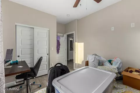 Bedroom - 1695 E Drexel Rd, Tucson, AZ 85706 photo 7 of 11